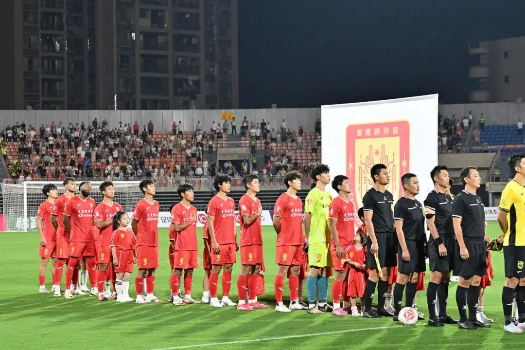 div, div, 帅张外龙在