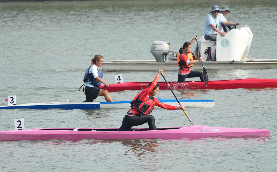 艇和划艇两, om, 和战术节奏