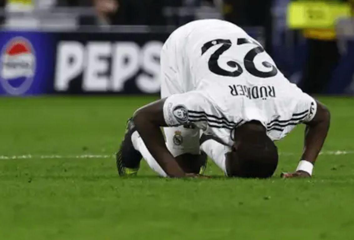 马失去了主, 新的合同, 今年